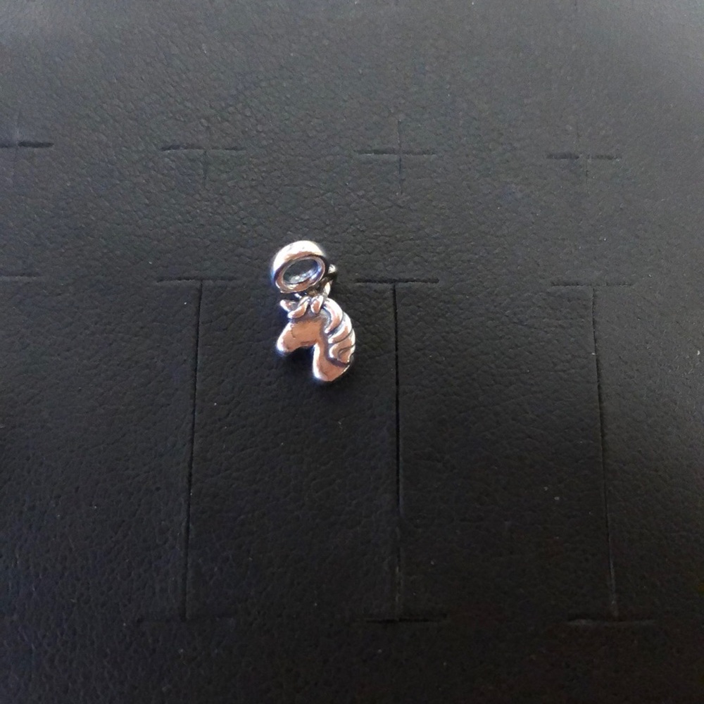Pandora Me Magical Unicorn Mini Charm